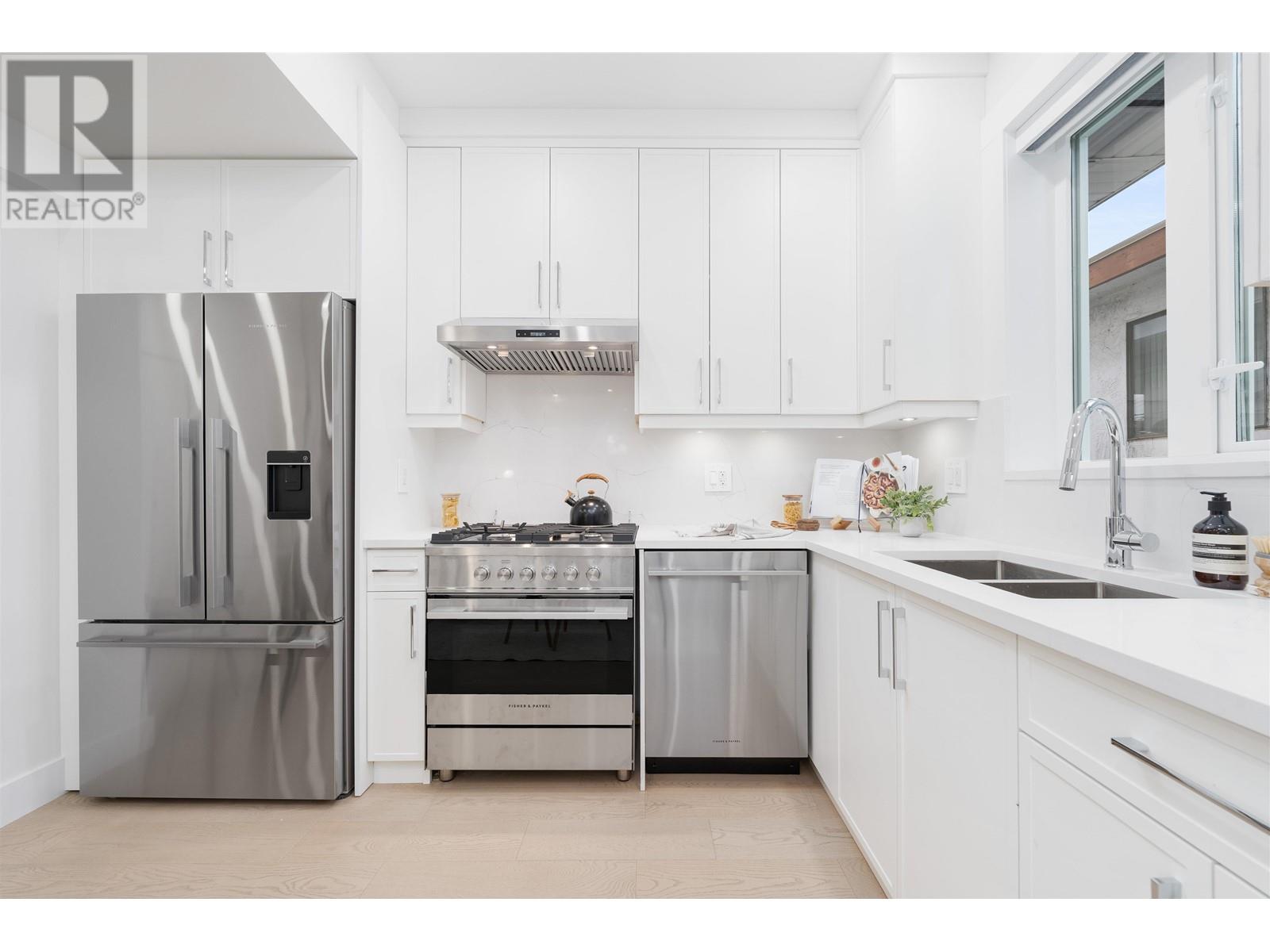 1318 E 49th Avenue, Vancouver, British Columbia  V5W 2J4 - Photo 10 - R2827438