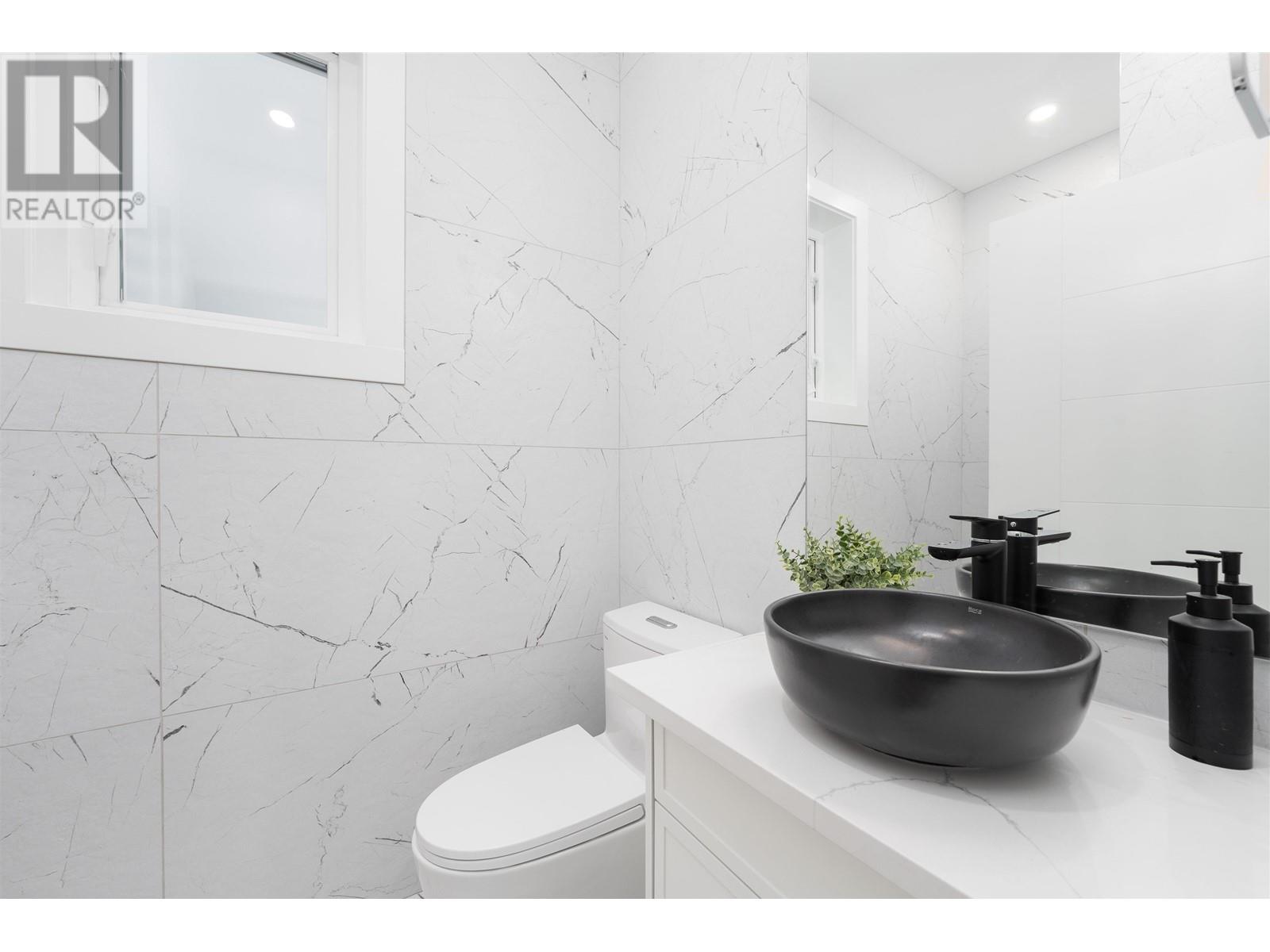 1318 E 49th Avenue, Vancouver, British Columbia  V5W 2J4 - Photo 12 - R2827438