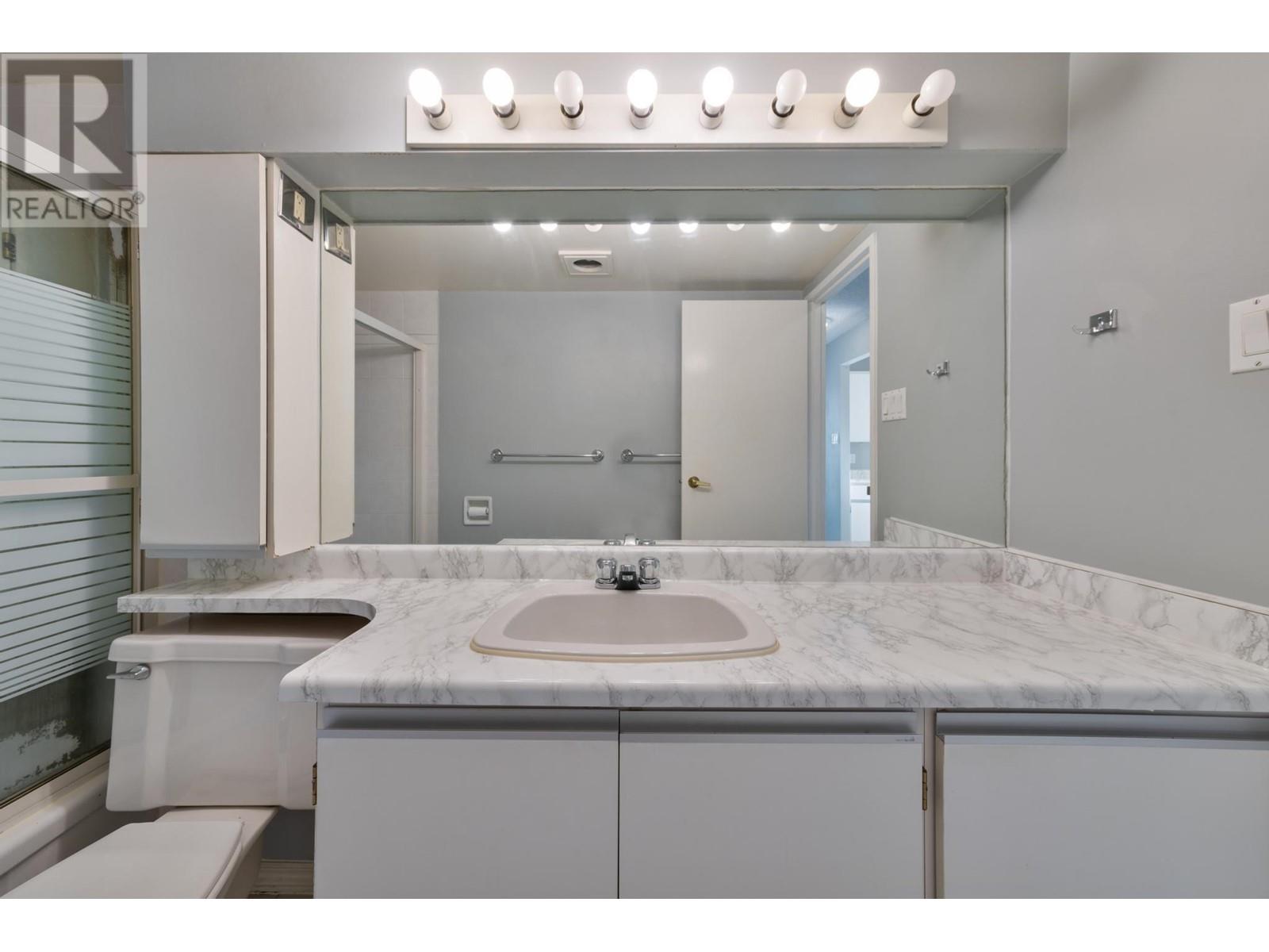 709 2008 Fullerton Avenue, North Vancouver, British Columbia  V7P 3G7 - Photo 18 - R2827456