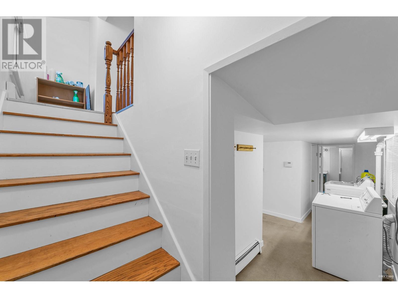 5133 Bursill Street, Vancouver, British Columbia  V5R 3Z4 - Photo 13 - R2826744