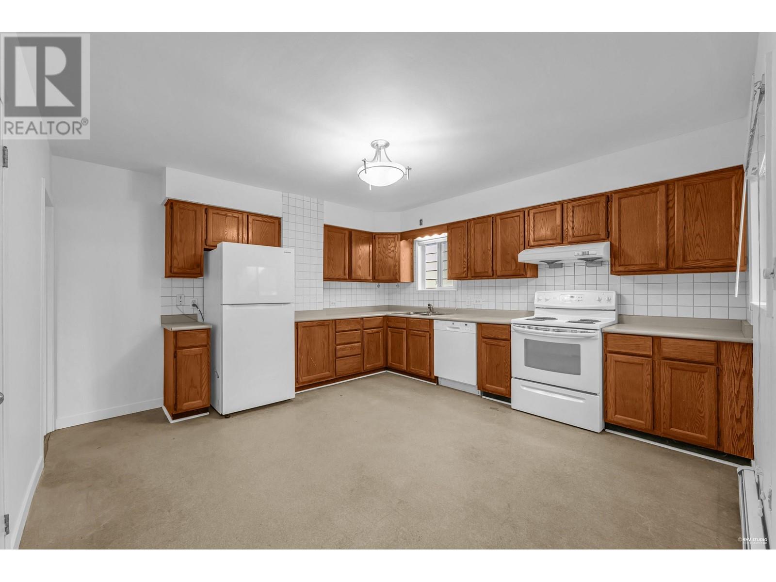5133 Bursill Street, Vancouver, British Columbia  V5R 3Z4 - Photo 11 - R2826744
