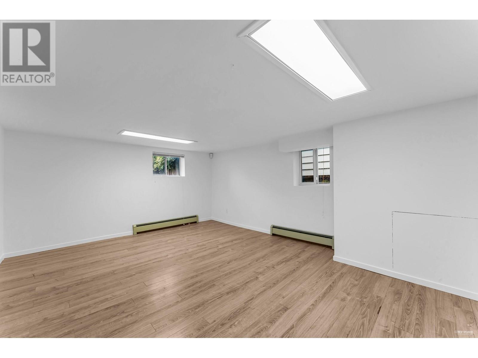5133 Bursill Street, Vancouver, British Columbia  V5R 3Z4 - Photo 14 - R2826744