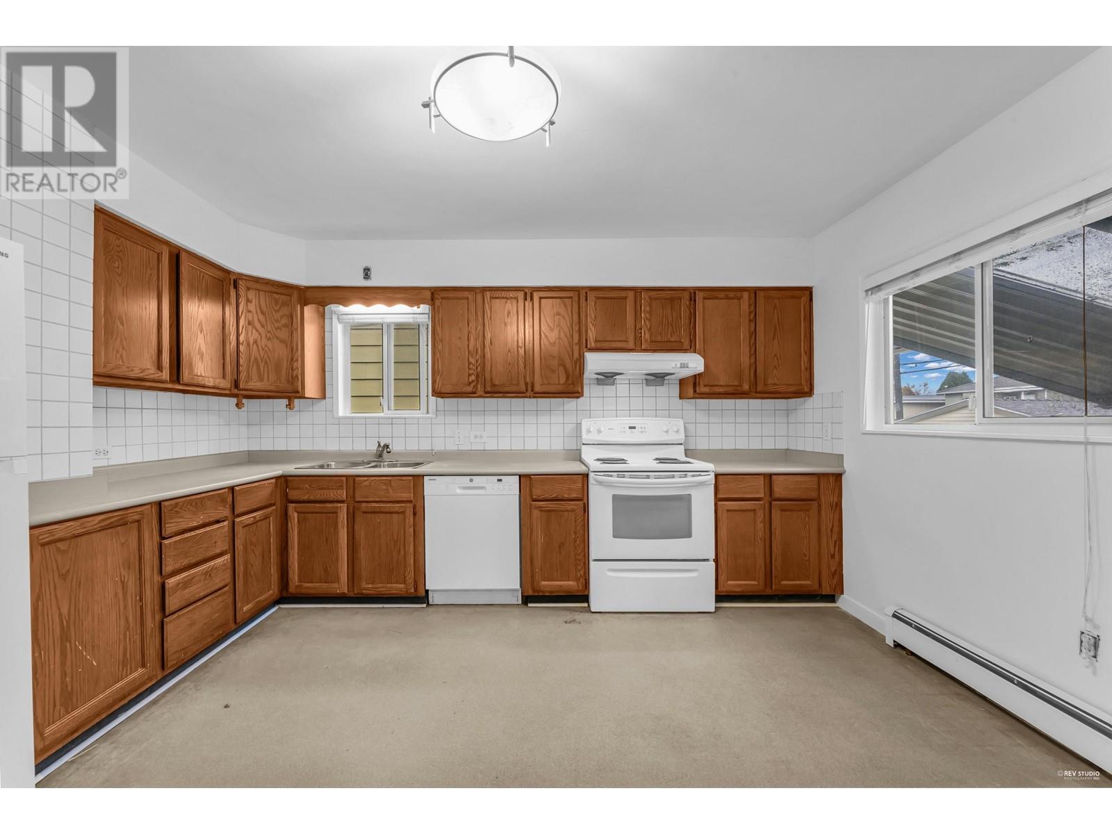5133 Bursill Street, Vancouver, British Columbia  V5R 3Z4 - Photo 12 - R2826744