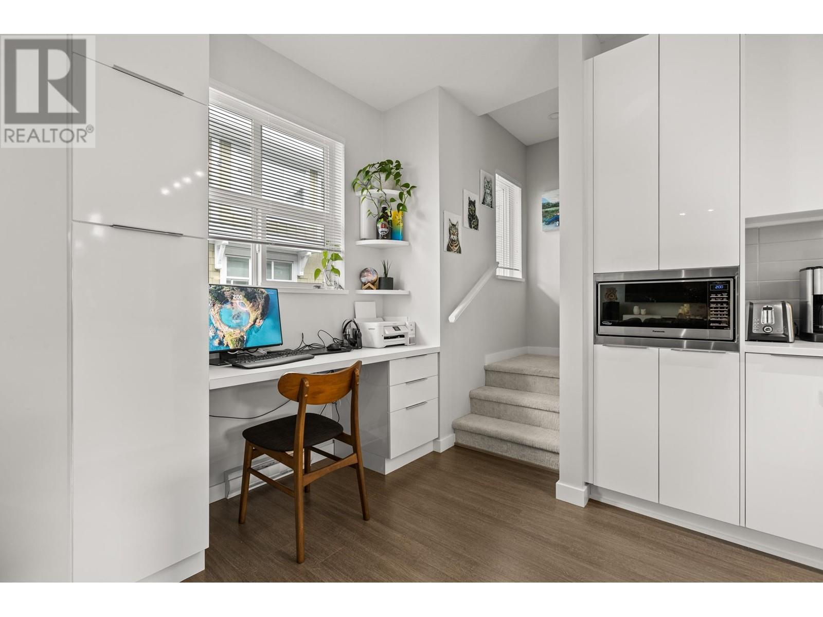 1704 11295 Pazarena Place, Maple Ridge, British Columbia  V2X 4K9 - Photo 17 - R2813536