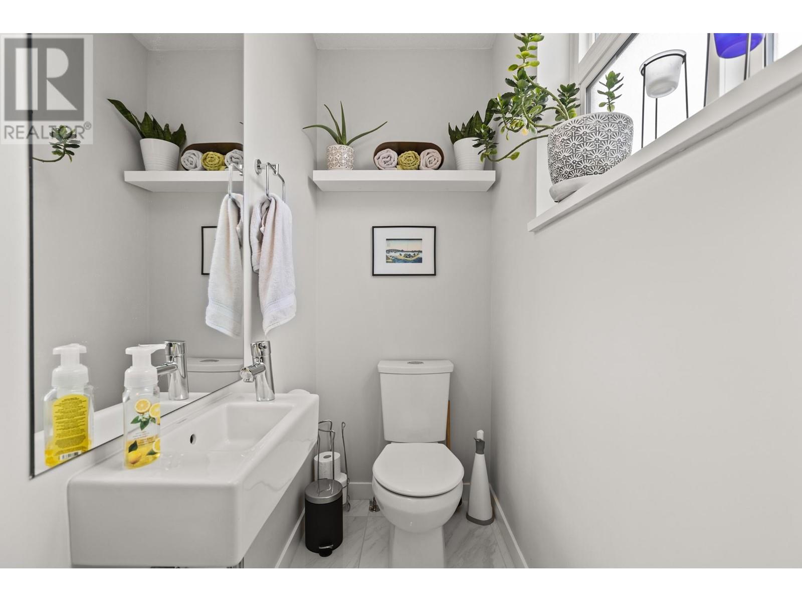 1704 11295 Pazarena Place, Maple Ridge, British Columbia  V2X 4K9 - Photo 33 - R2813536