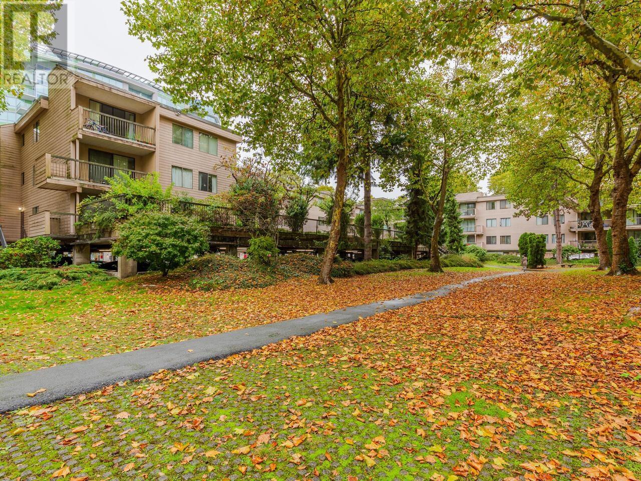 212 8400 Lansdowne Road, Richmond, British Columbia  V6X 3G3 - Photo 20 - R2827571