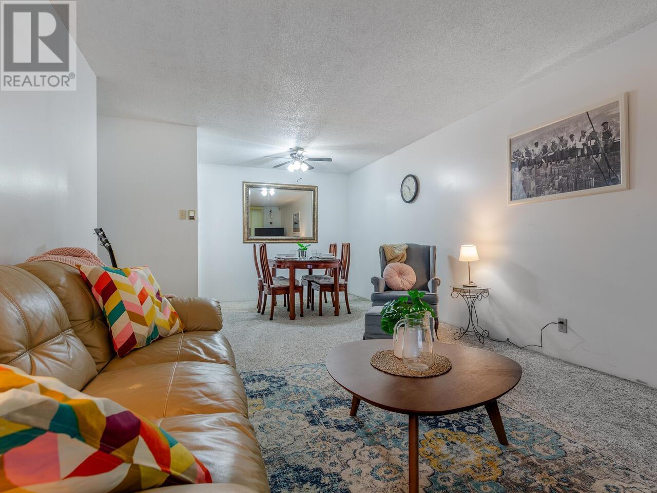 212 8400 Lansdowne Road, Richmond, British Columbia  V6X 3G3 - Photo 3 - R2827571