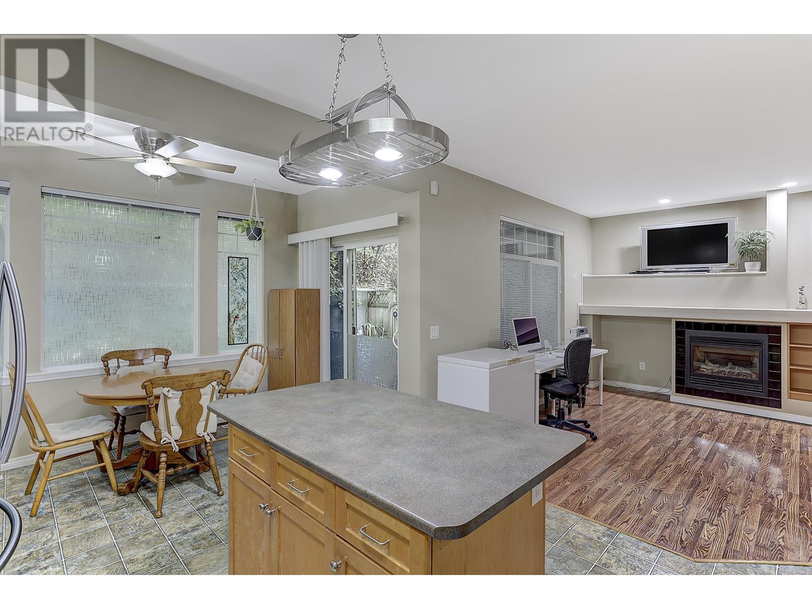 21 23233 Kanaka Way, Maple Ridge, British Columbia  V2W 2B7 - Photo 12 - R2827596