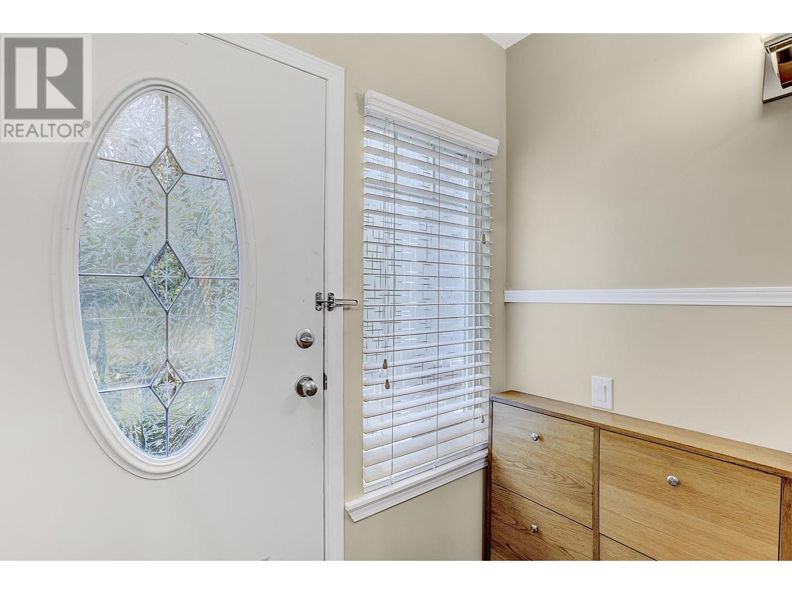 21 23233 Kanaka Way, Maple Ridge, British Columbia  V2W 2B7 - Photo 2 - R2827596