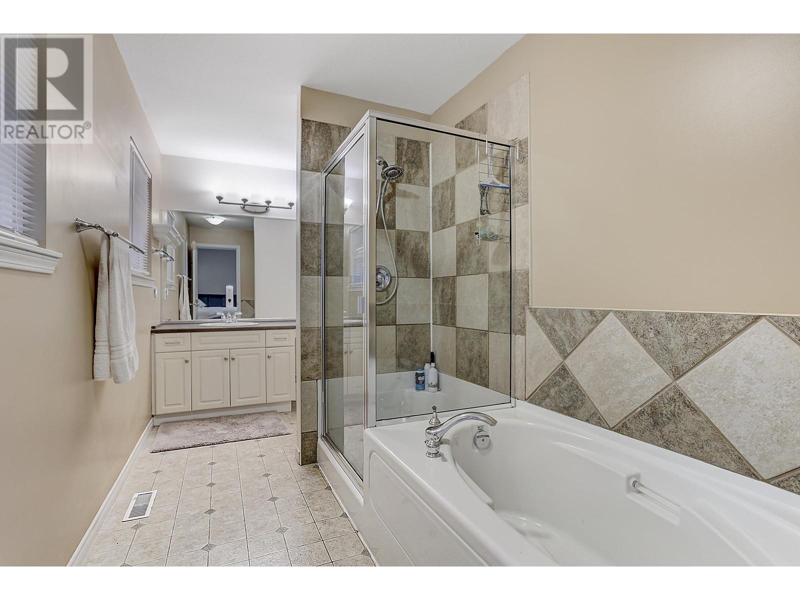 21 23233 Kanaka Way, Maple Ridge, British Columbia  V2W 2B7 - Photo 23 - R2827596