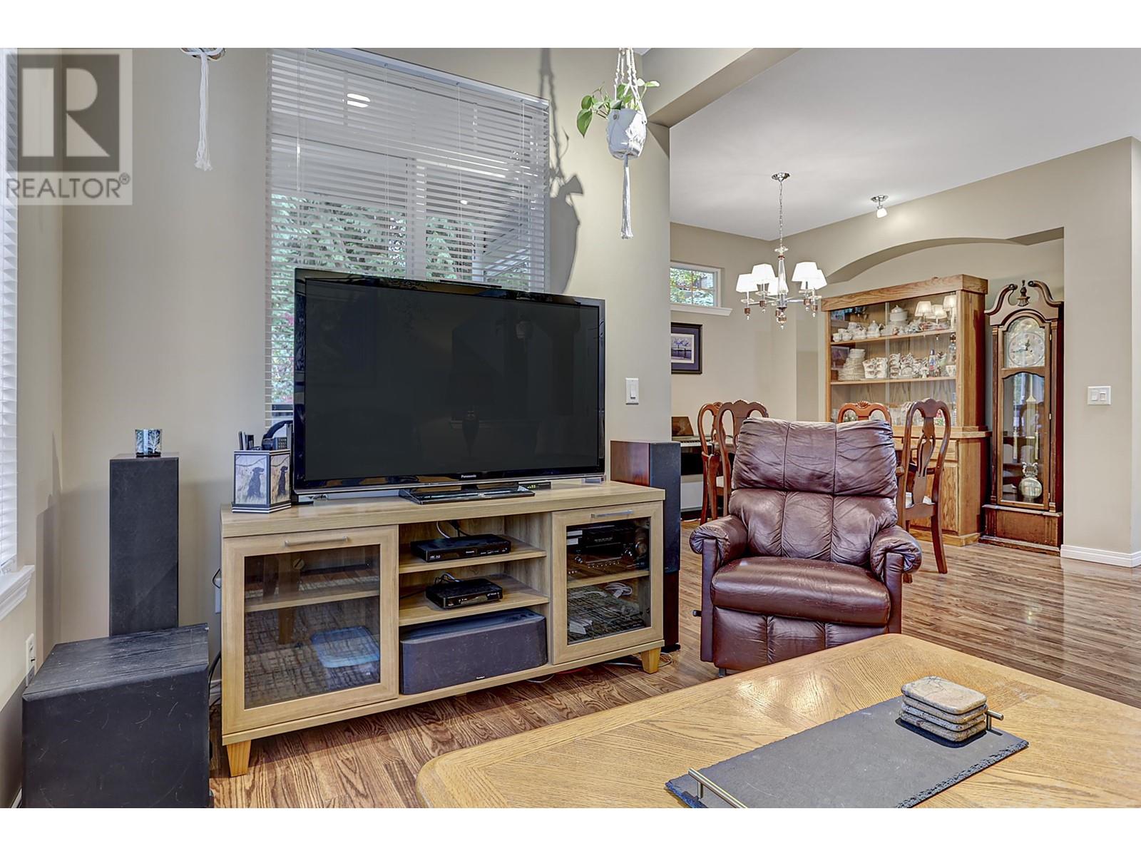 21 23233 Kanaka Way, Maple Ridge, British Columbia  V2W 2B7 - Photo 8 - R2827596