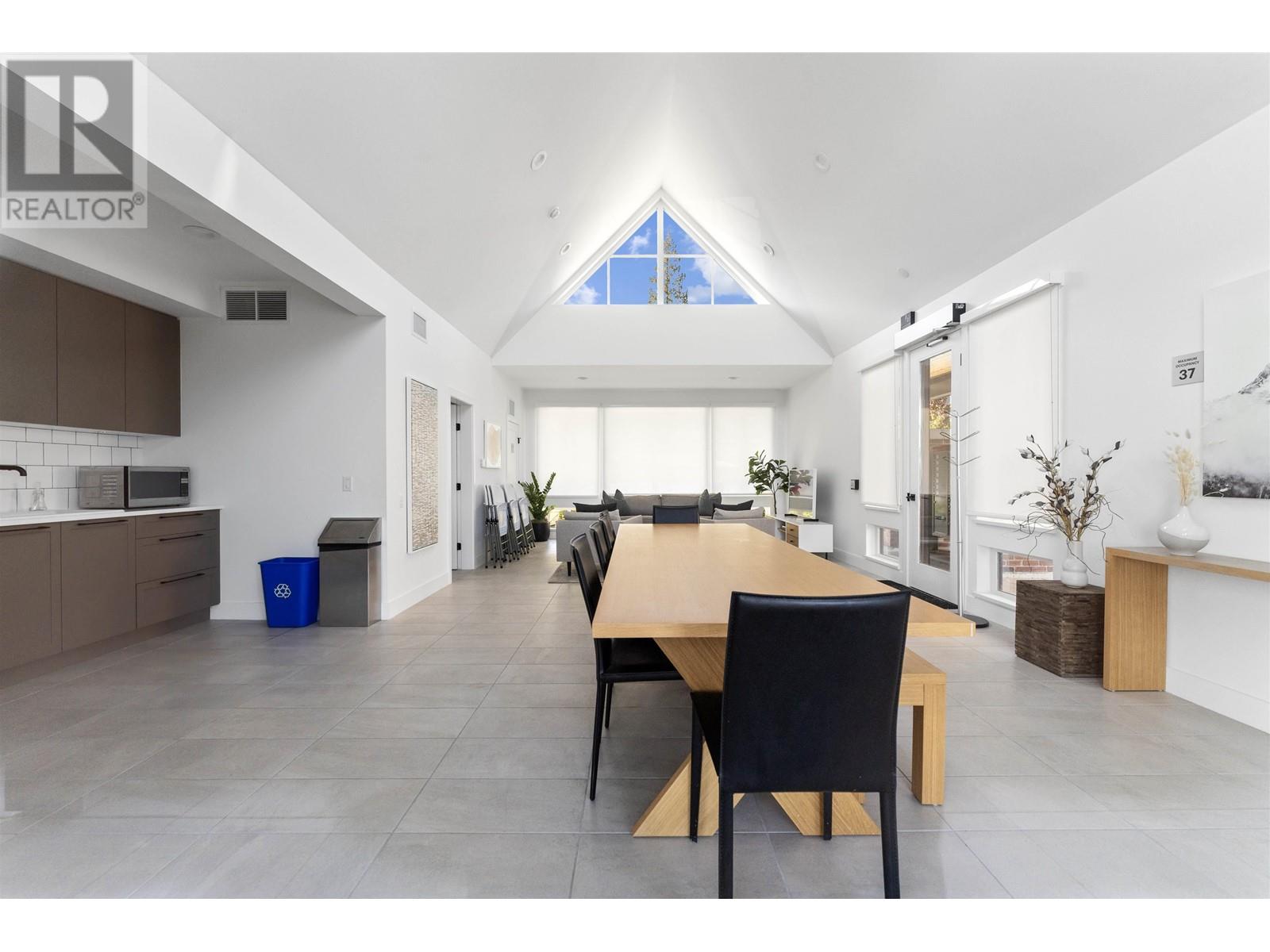 99 3552 Victoria Drive, Coquitlam, British Columbia  V3C 3V4 - Photo 23 - R2827549