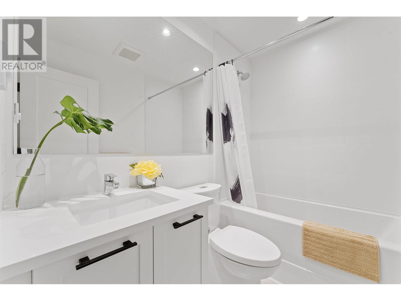 99 3552 Victoria Drive, Coquitlam, British Columbia  V3C 3V4 - Photo 20 - R2827549