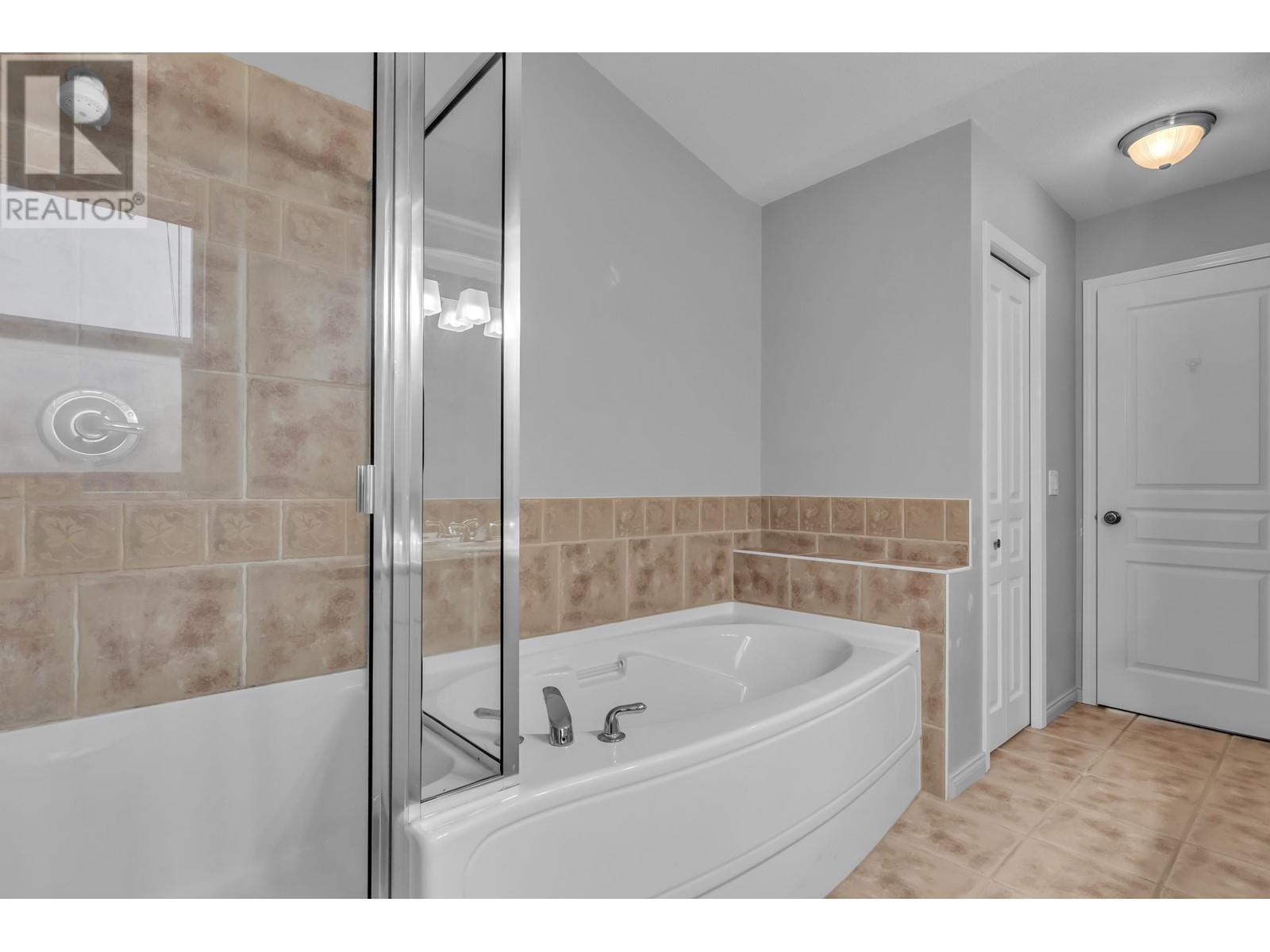 22713 125a Avenue, Maple Ridge, British Columbia  V2X 3T8 - Photo 19 - R2827259