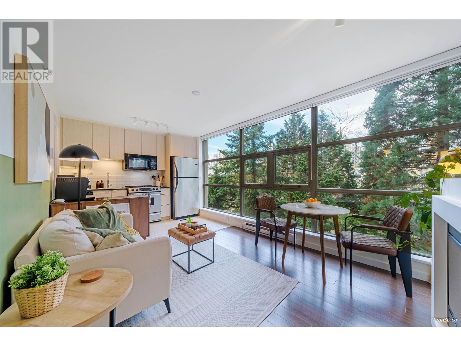 401 989 BEATTY STREET, vancouver, British Columbia