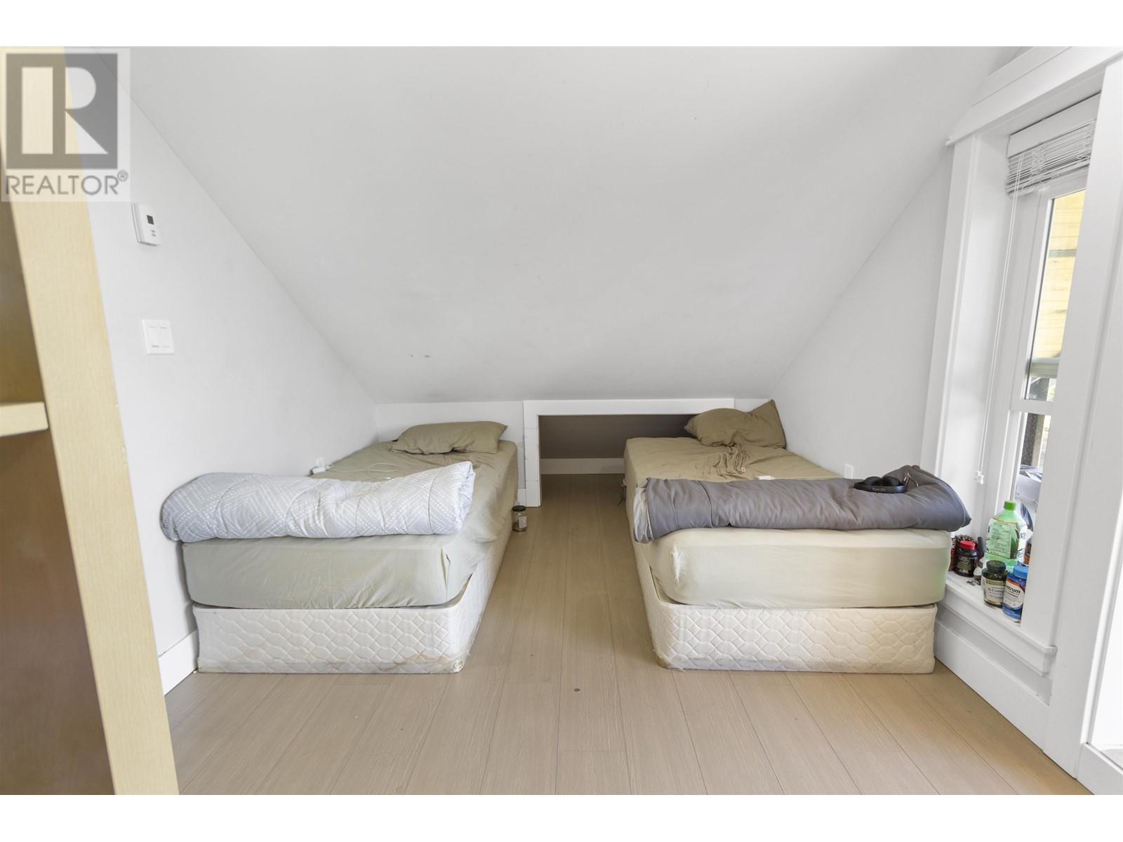 2430 E 41st Avenue, Vancouver, British Columbia  V5R 2W4 - Photo 24 - R2827399