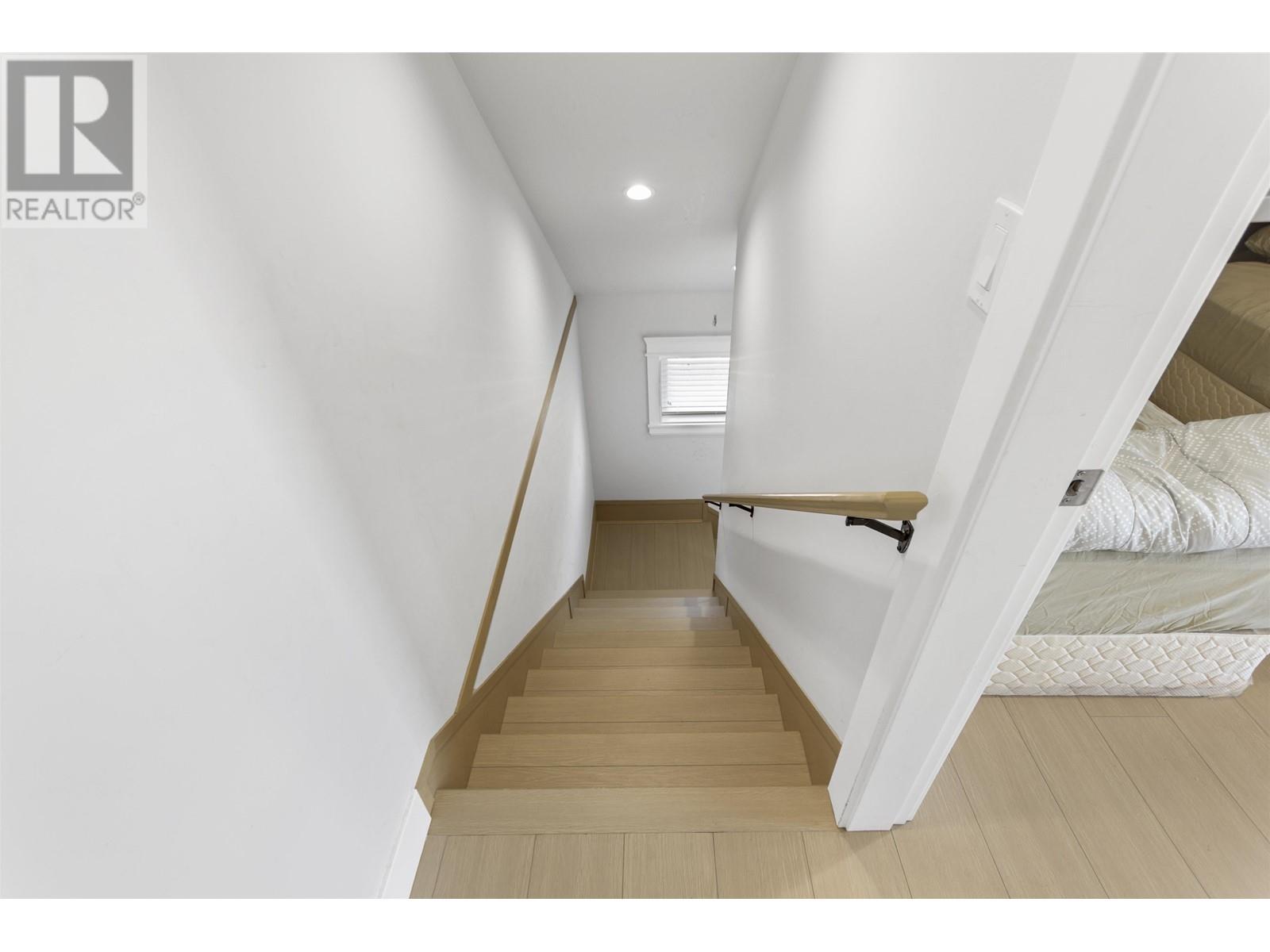 2430 E 41st Avenue, Vancouver, British Columbia  V5R 2W4 - Photo 25 - R2827399