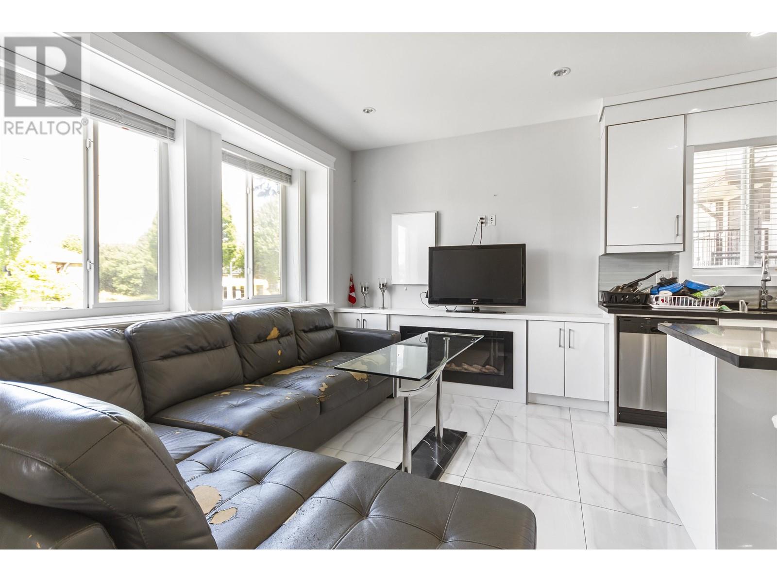 2430 E 41st Avenue, Vancouver, British Columbia  V5R 2W4 - Photo 11 - R2827399