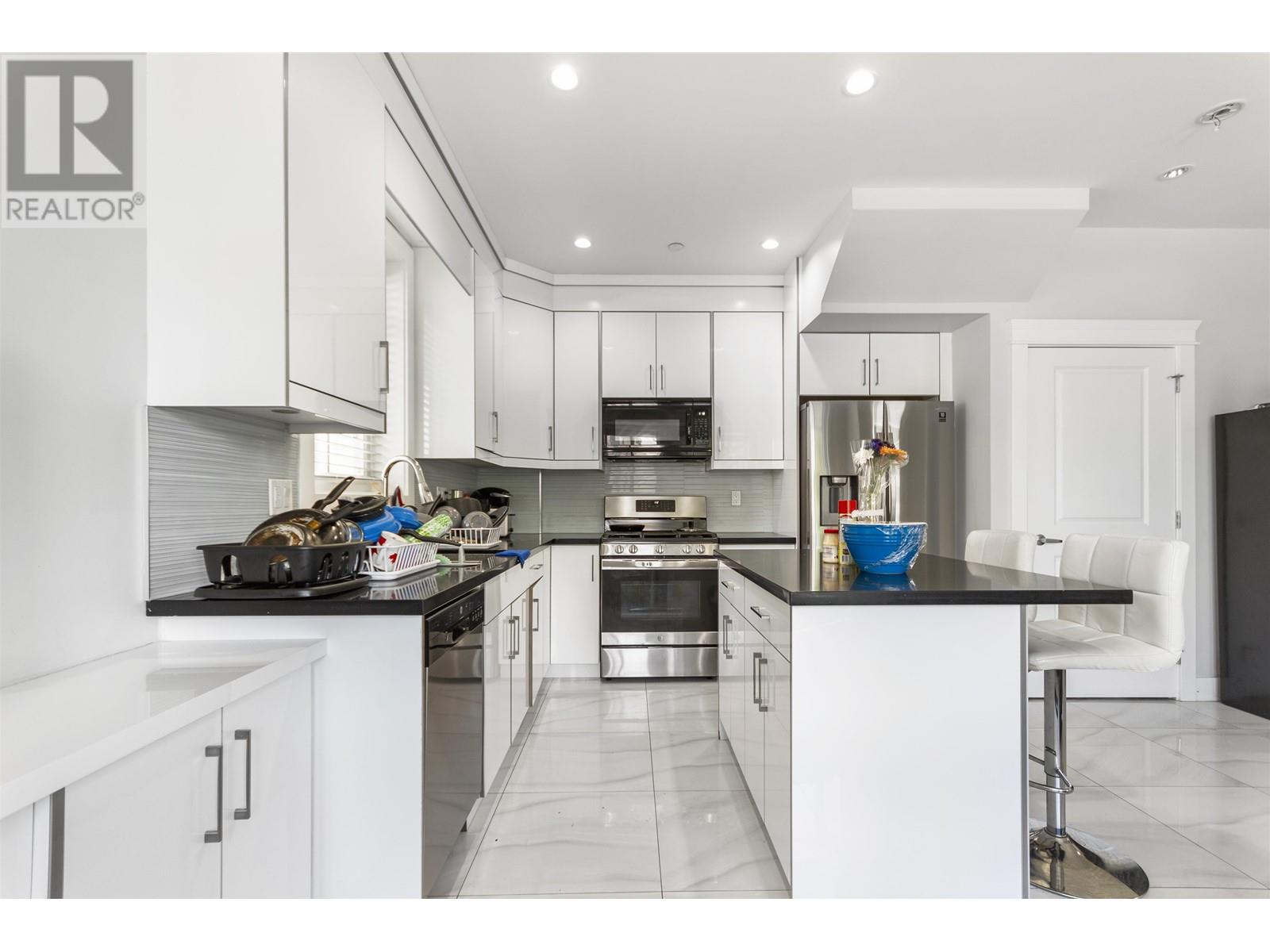 2430 E 41st Avenue, Vancouver, British Columbia  V5R 2W4 - Photo 10 - R2827399