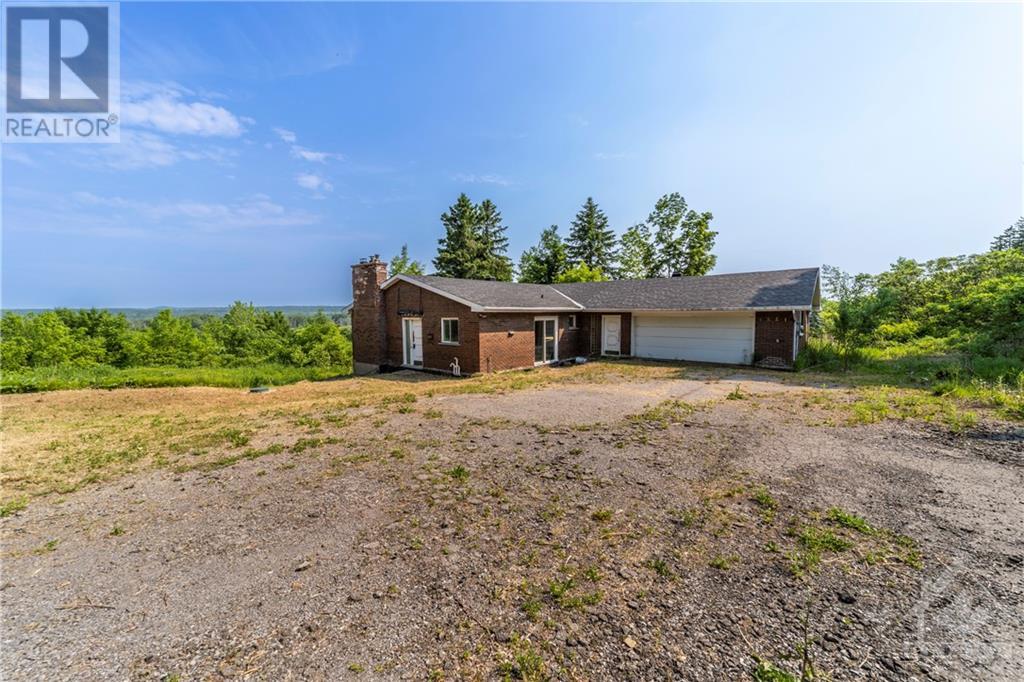 1541 BELLA VISTA DRIVE, cumberland, Ontario