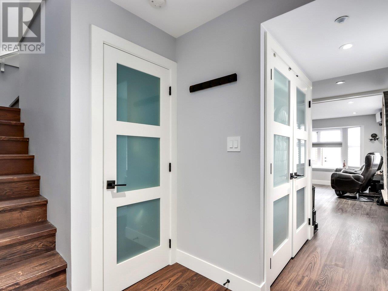 1720 Venables Street, Vancouver, British Columbia  V5L 2H4 - Photo 2 - R2825747