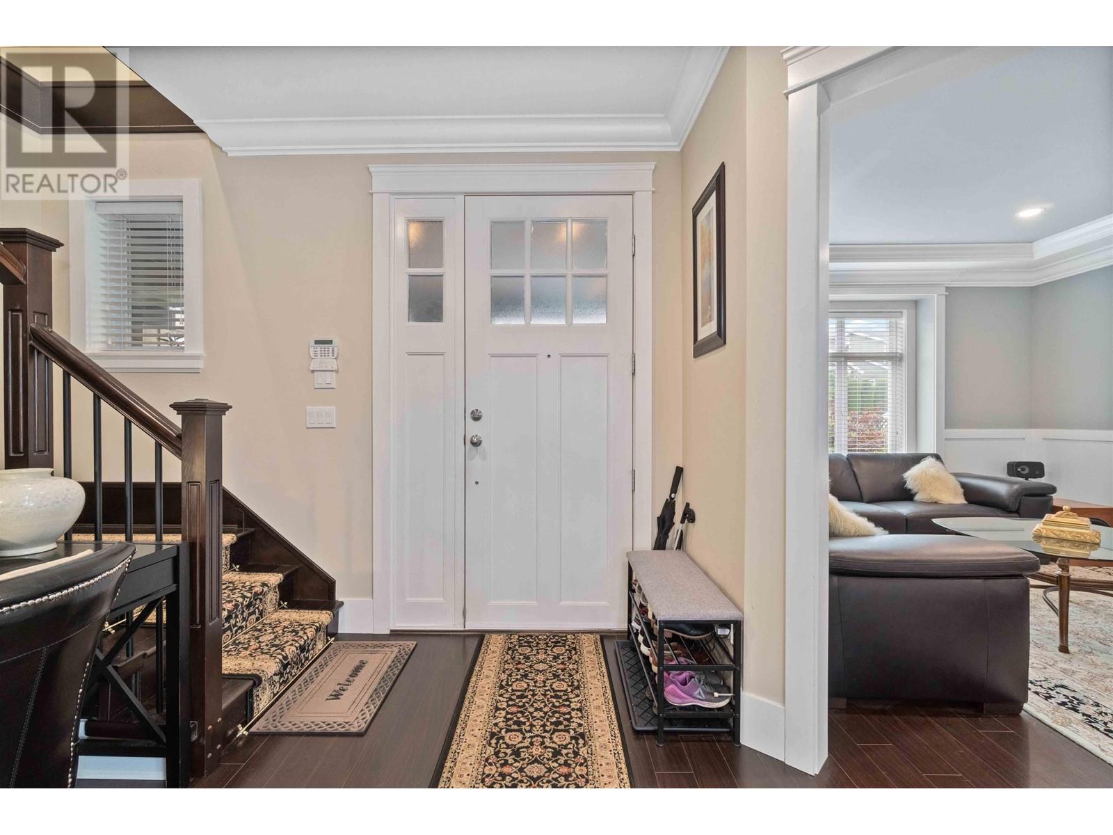 1048 Charland Avenue, Coquitlam, British Columbia  V3K 3K9 - Photo 3 - R2827024