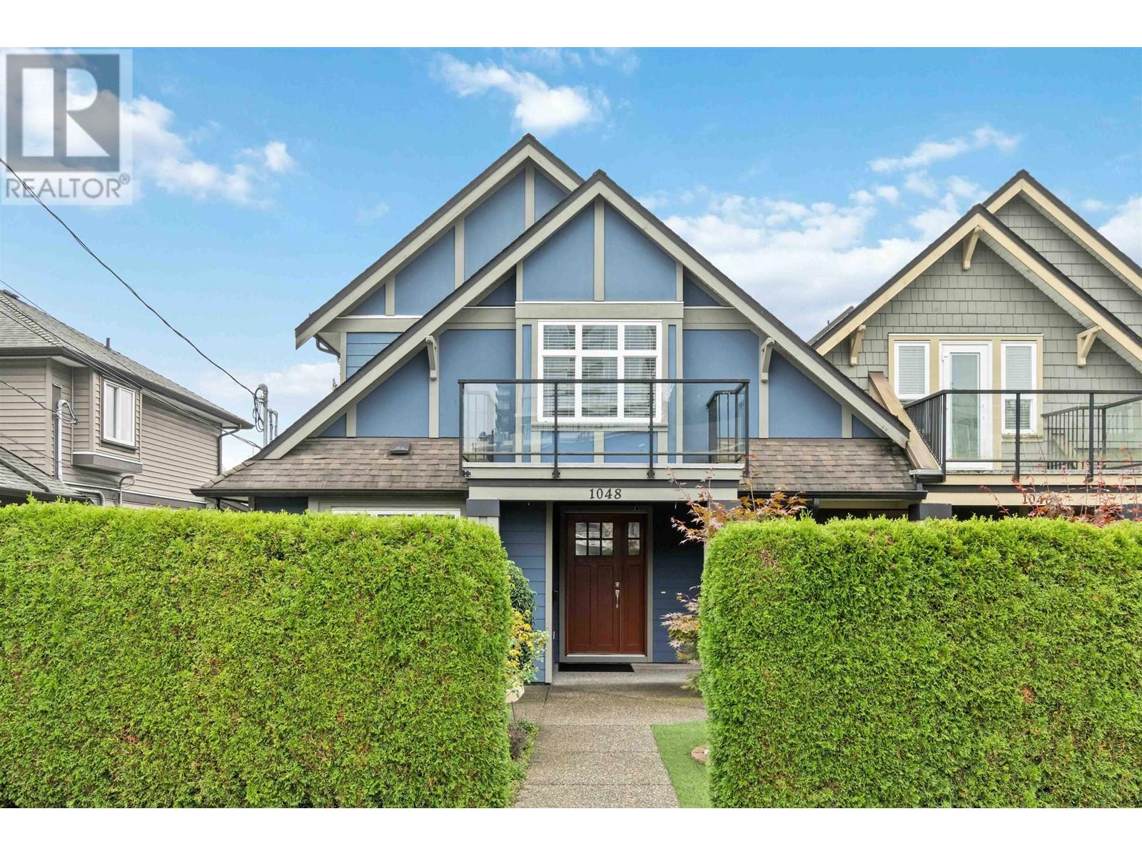 1048 Charland Avenue, Coquitlam, British Columbia  V3K 3K9 - Photo 2 - R2827024