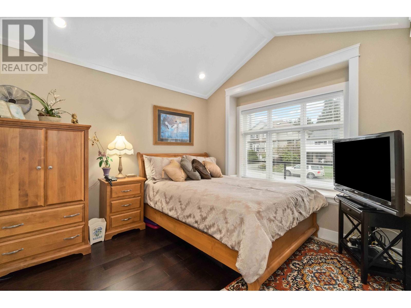 1048 Charland Avenue, Coquitlam, British Columbia  V3K 3K9 - Photo 22 - R2827024