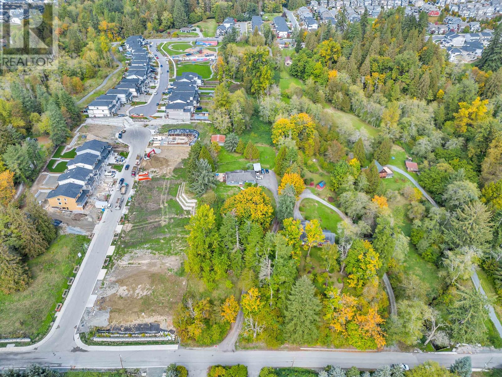 24221 110 Avenue, Maple Ridge, British Columbia  V2W 1H7 - Photo 4 - R2825143
