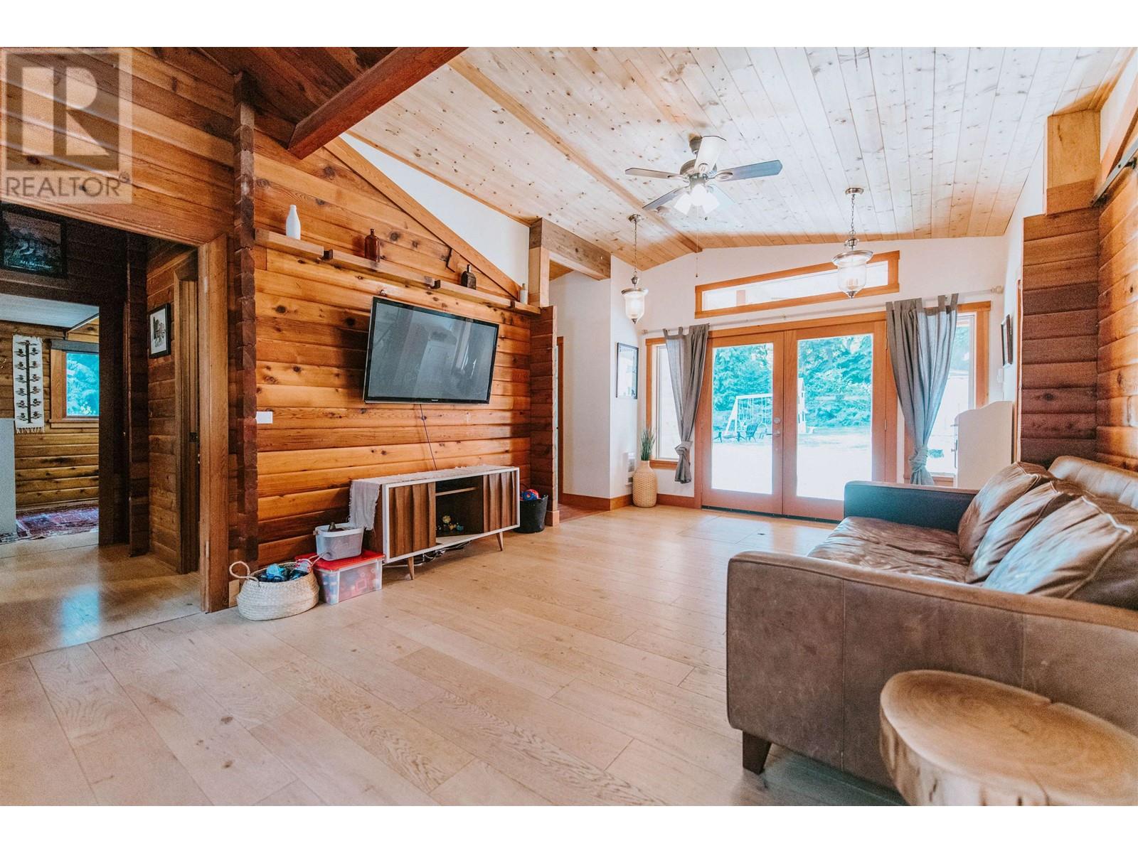 7999 Northwood Road, Halfmoon Bay, British Columbia  V7Z 1C8 - Photo 14 - R2809620