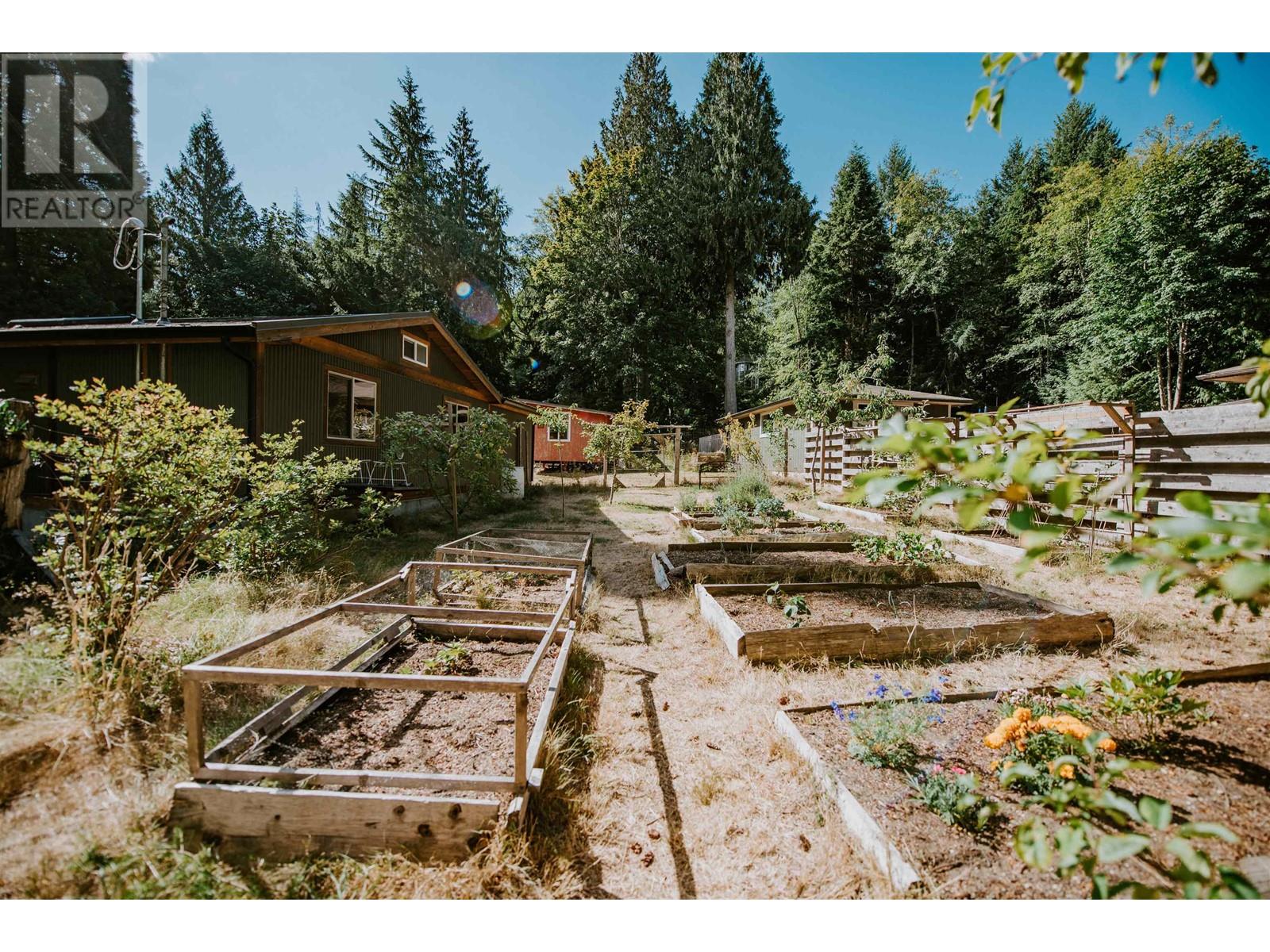 7999 Northwood Road, Halfmoon Bay, British Columbia  V7Z 1C8 - Photo 38 - R2809620