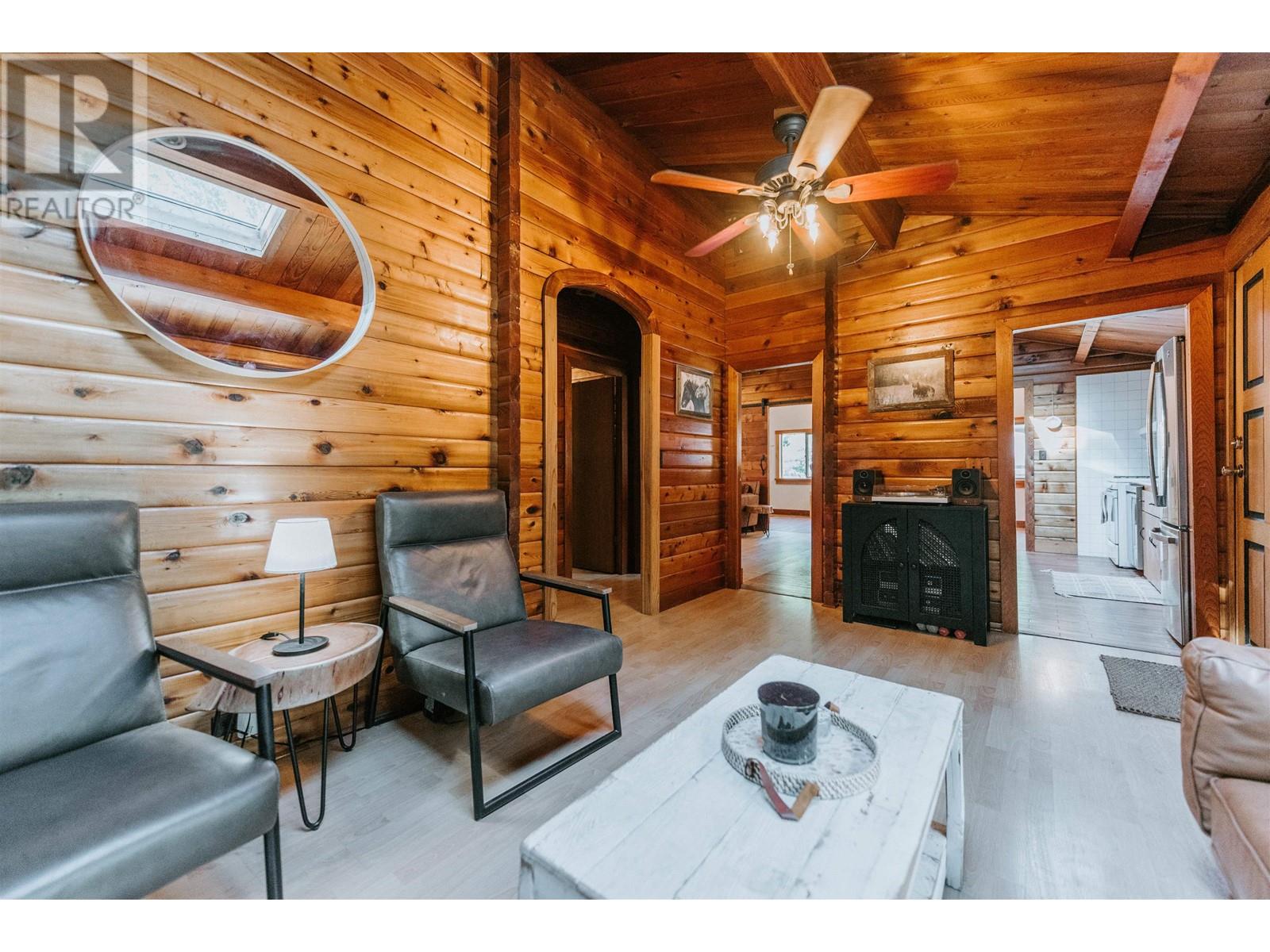 7999 NORTHWOOD ROAD, halfmoon bay, British Columbia