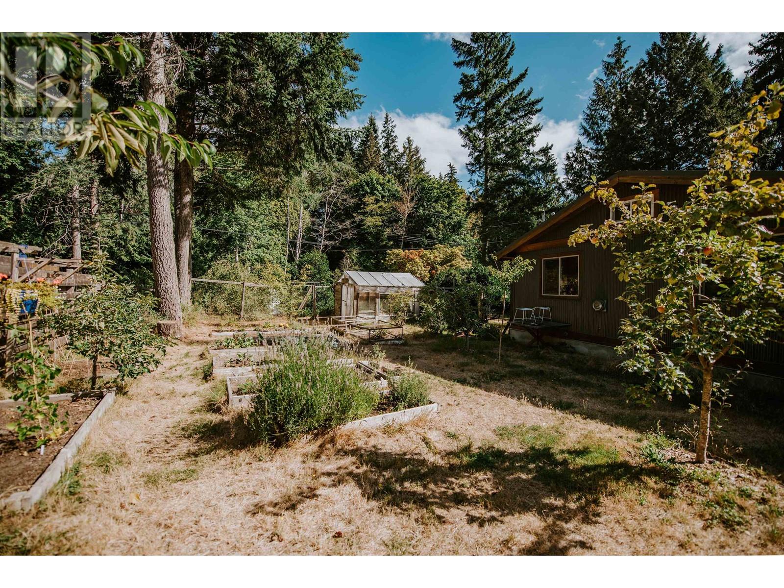 7999 Northwood Road, Halfmoon Bay, British Columbia  V7Z 1C8 - Photo 37 - R2809620