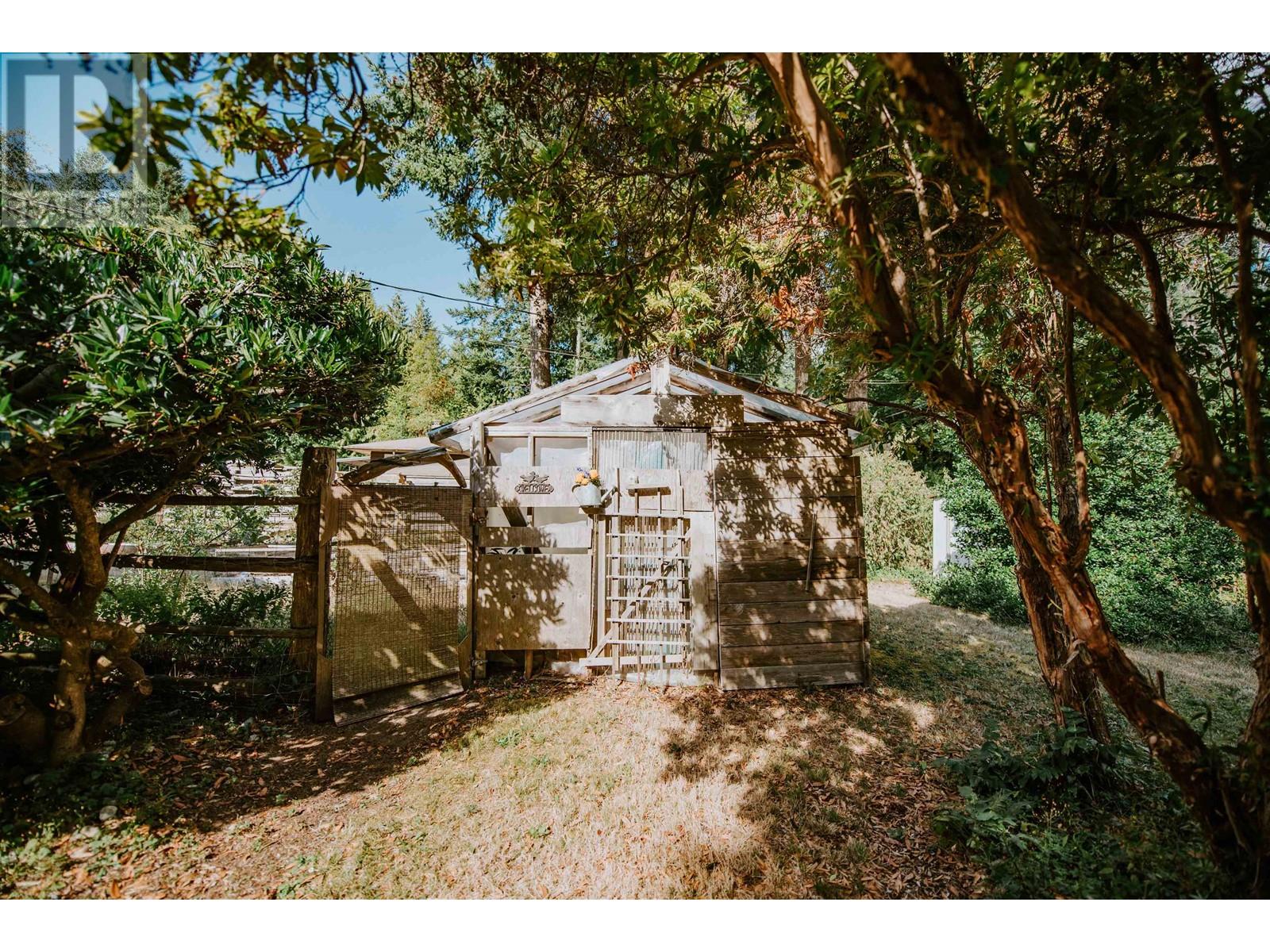 7999 Northwood Road, Halfmoon Bay, British Columbia  V7Z 1C8 - Photo 25 - R2809620
