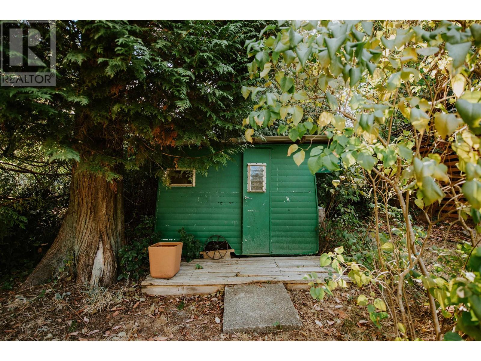 7999 Northwood Road, Halfmoon Bay, British Columbia  V7Z 1C8 - Photo 28 - R2809620