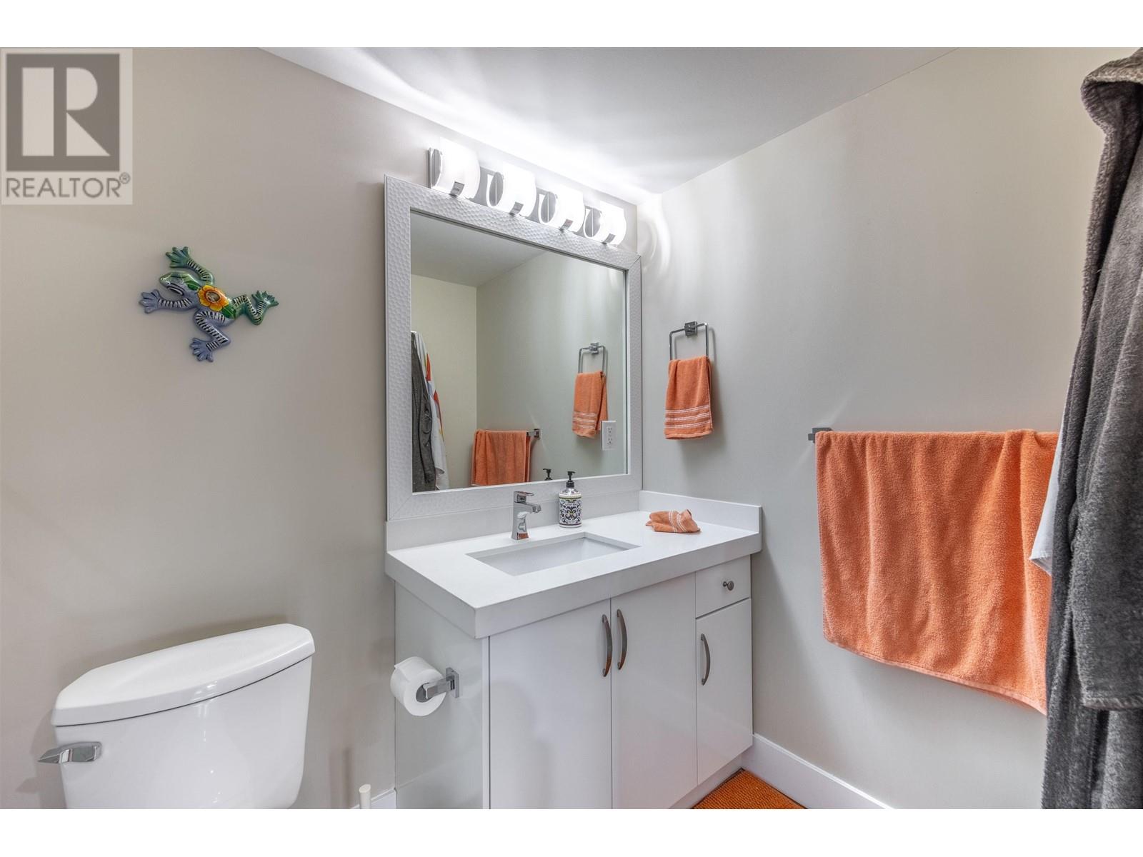 1008 Delestre Avenue, Coquitlam, British Columbia  V3K 2G8 - Photo 26 - R2826326