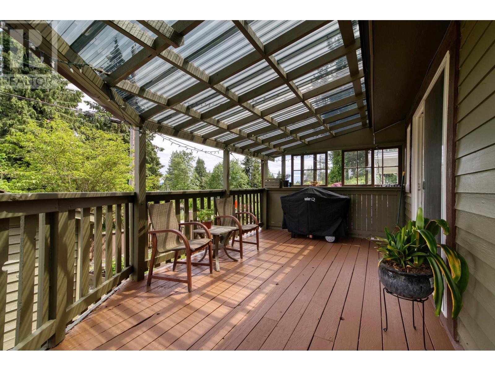 672 Gower Point Road, Gibsons, British Columbia  V0N 1V8 - Photo 33 - R2826981