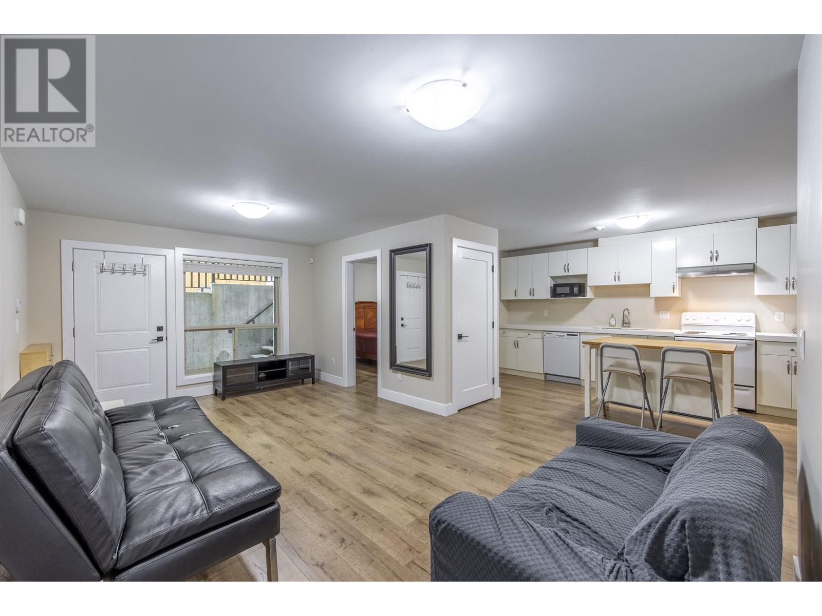 1008 Delestre Avenue, Coquitlam, British Columbia  V3K 2G8 - Photo 28 - R2826326