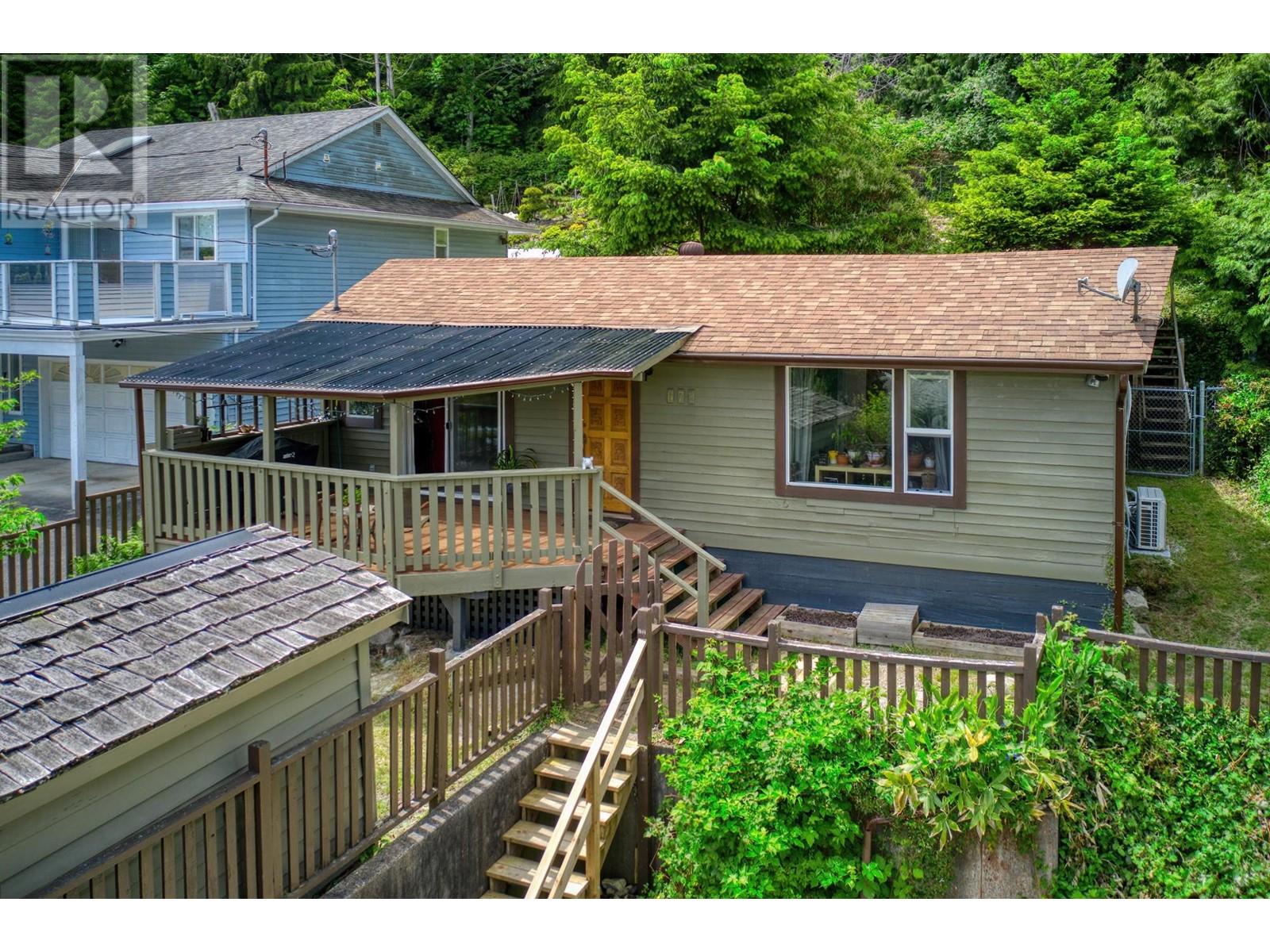 672 Gower Point Road, Gibsons, British Columbia  V0N 1V8 - Photo 28 - R2826981