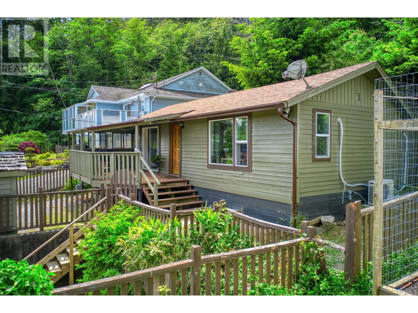 672 Gower Point Road, Gibsons, British Columbia  V0N 1V8 - Photo 34 - R2826981