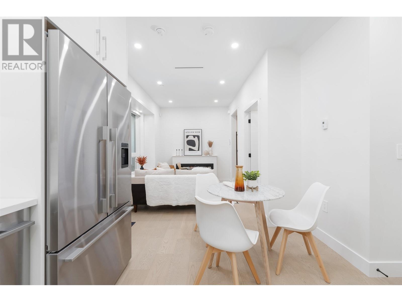 1316 E 49th Avenue, Vancouver, British Columbia  V5W 2J4 - Photo 4 - R2827441