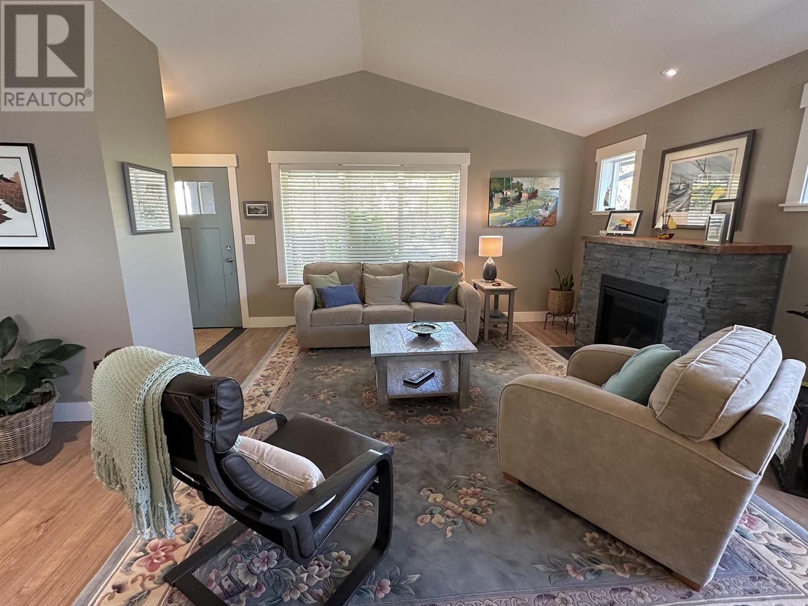 6251 Oracle Road, Sechelt, British Columbia  V7Z 0N7 - Photo 14 - R2820865