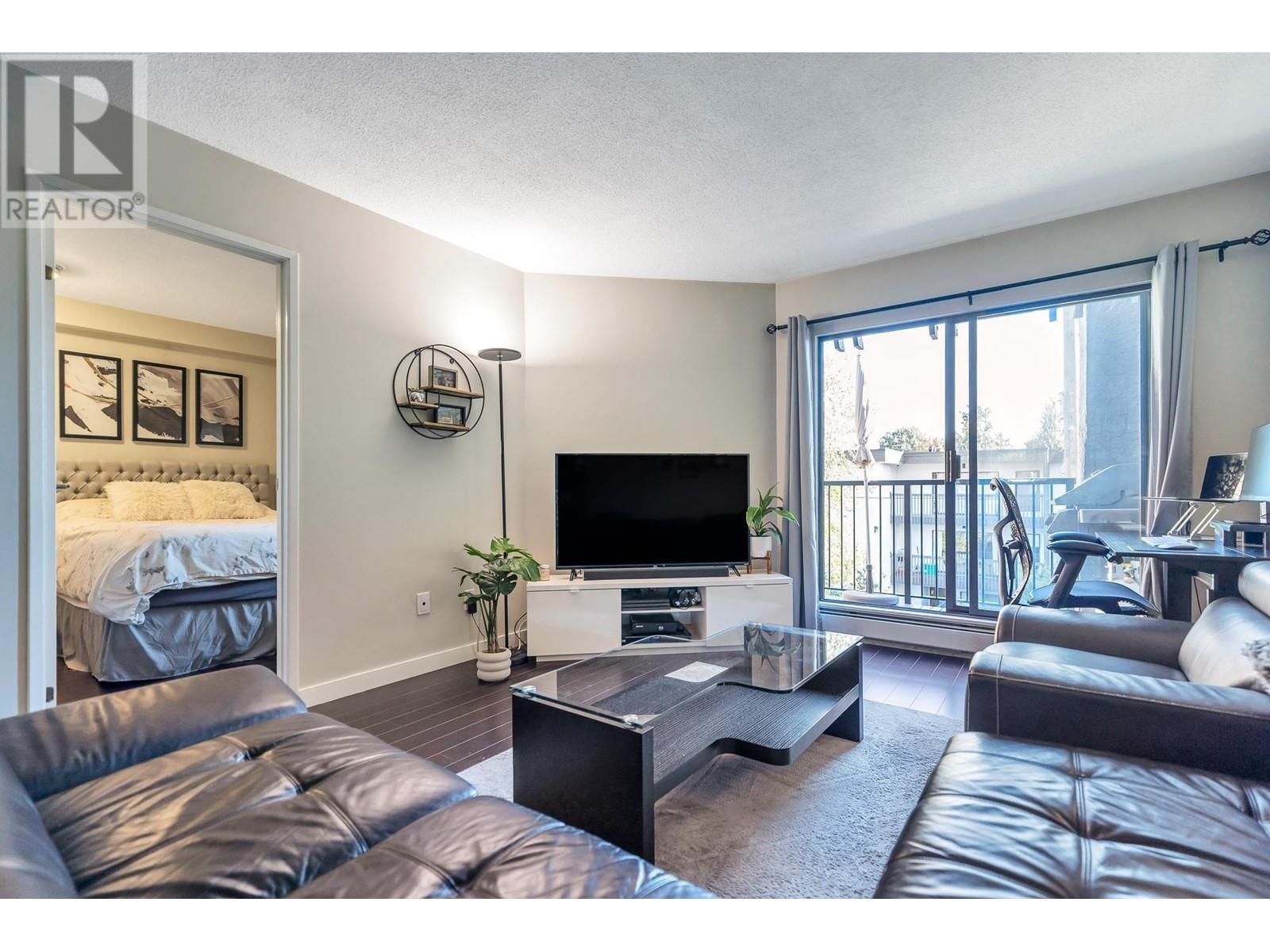 311 288 E 14th Avenue, Vancouver, British Columbia  V5T 2M6 - Photo 2 - R2827306