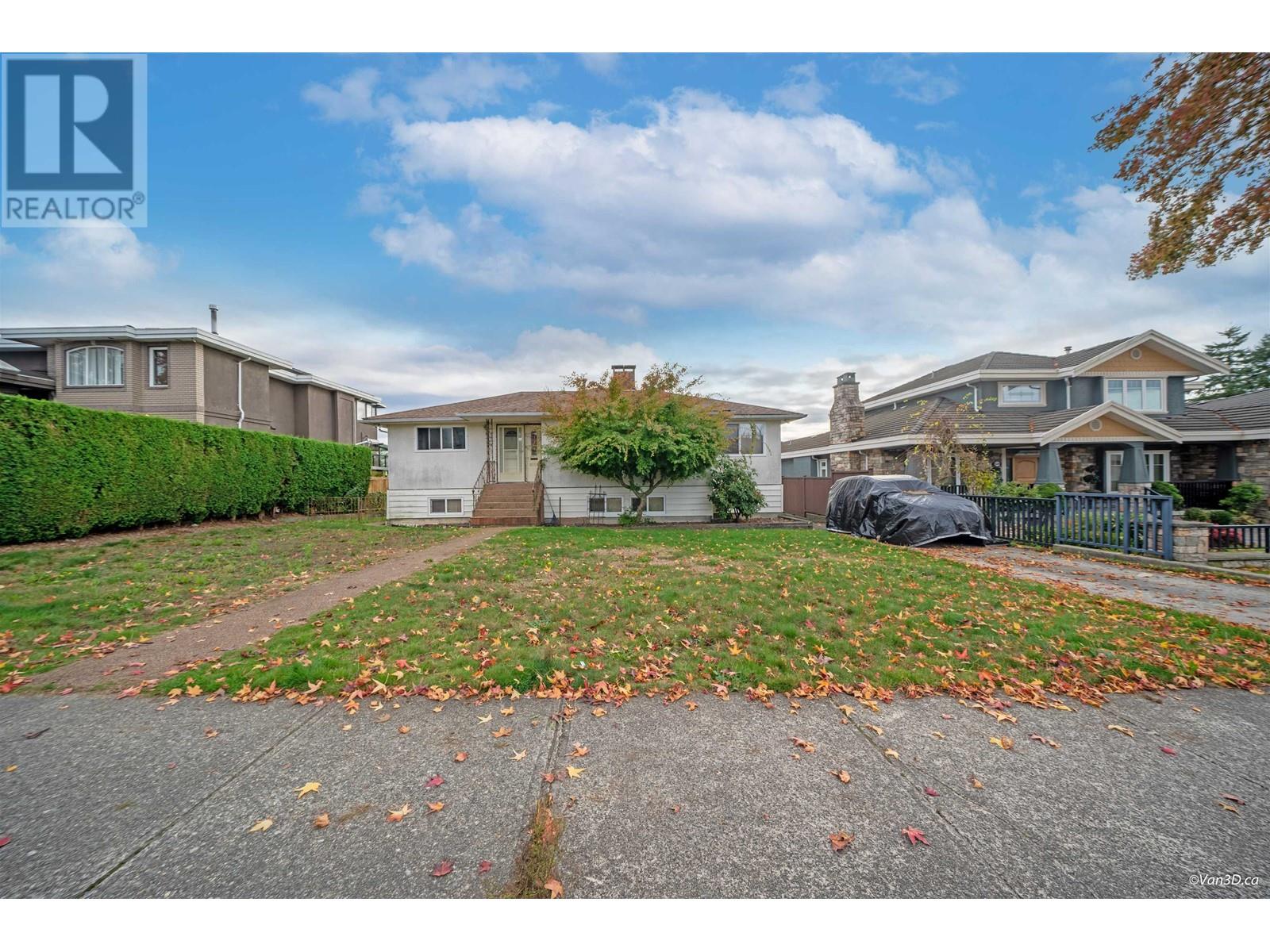 6554 CHARLES STREET, burnaby, British Columbia