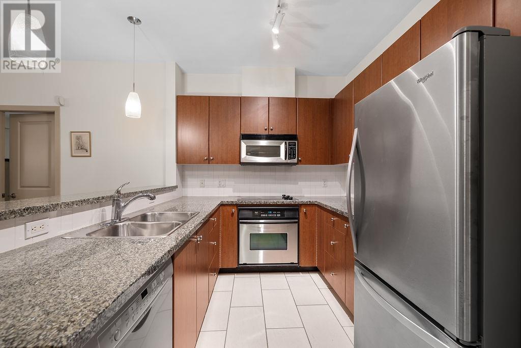 109 100 Capilano Road, Port Moody, British Columbia  V3H 5M9 - Photo 11 - R2827600