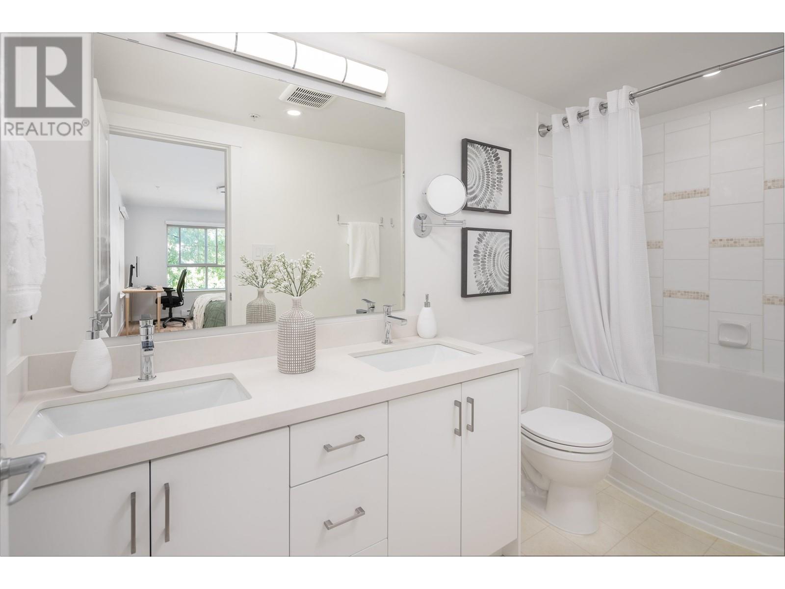 301 2958 Silver Springs Boulevard, Coquitlam, British Columbia  V3E 2R9 - Photo 16 - R2827601