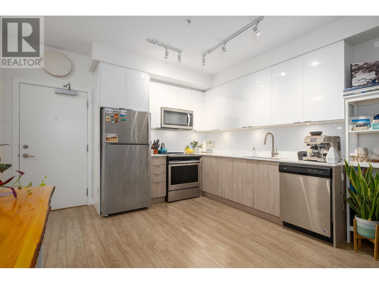 302 37881 Cleveland Avenue, Squamish, British Columbia  V8B 0Z7 - Photo 12 - R2827668