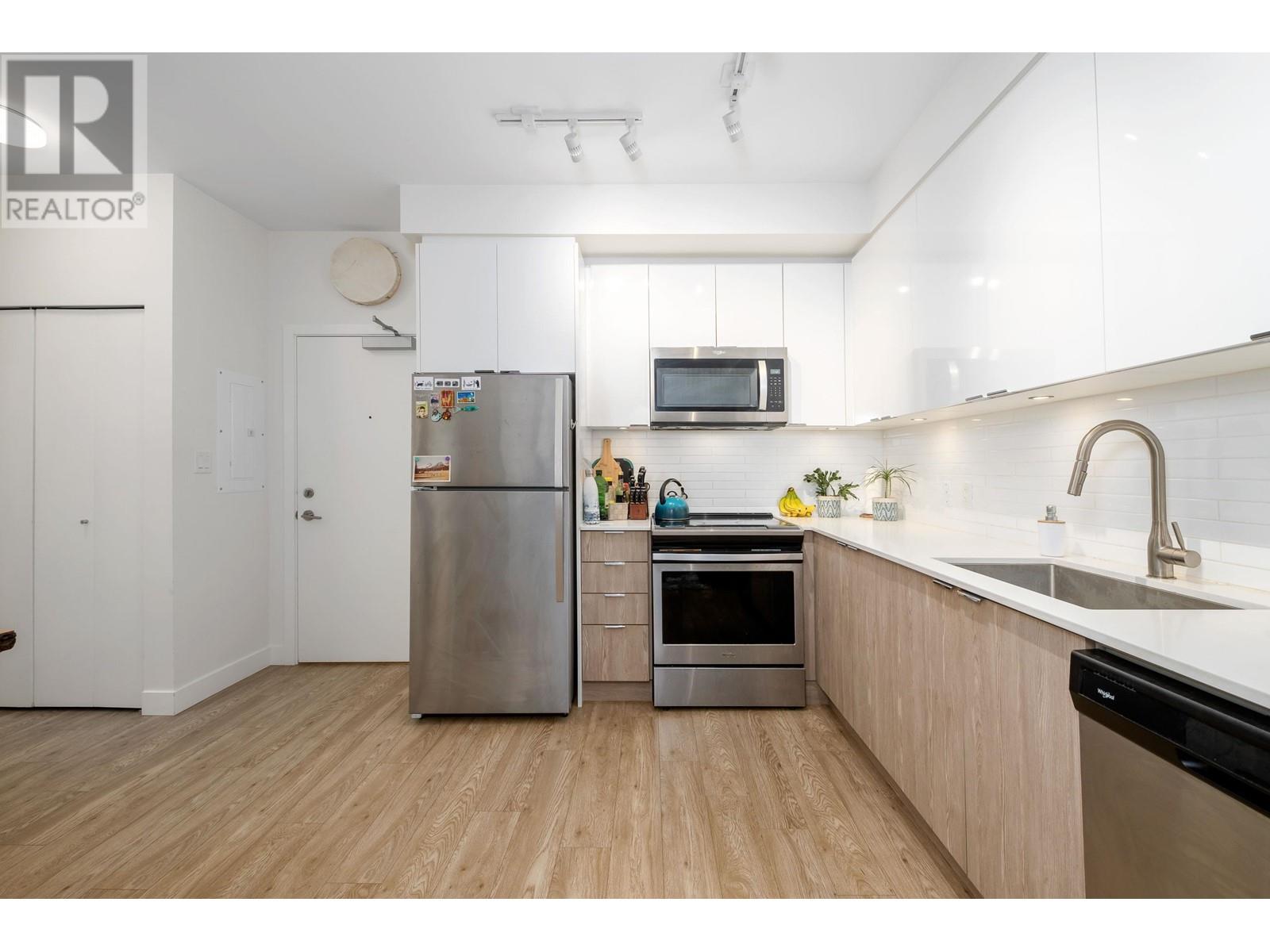 302 37881 Cleveland Avenue, Squamish, British Columbia  V8B 0Z7 - Photo 13 - R2827668