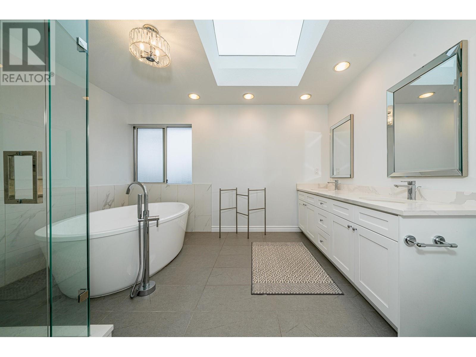 1288 W 50th Avenue, Vancouver, British Columbia  V6P 1B3 - Photo 21 - R2827628