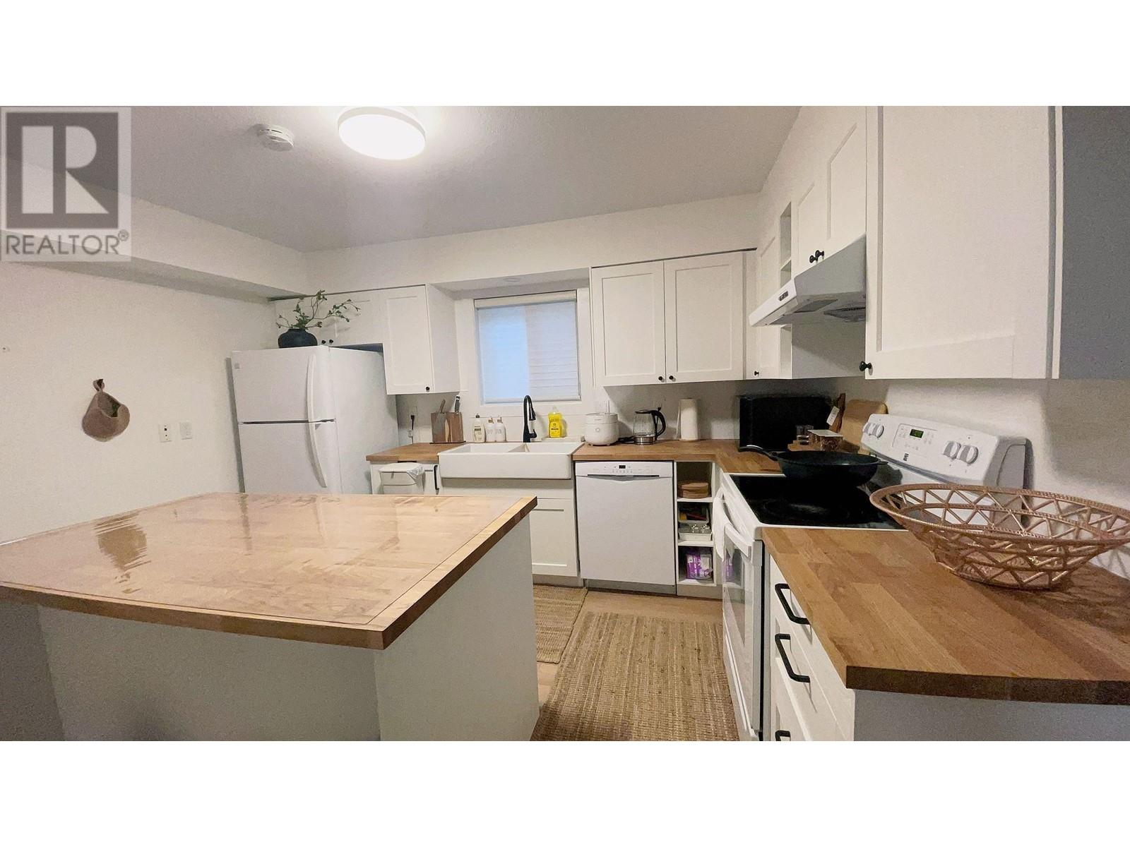 1597 W 63rd Ave, Vancouver, British Columbia  V6P 2H5 - Photo 7 - R2827621